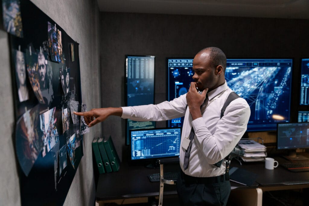 How to Become a Private Investigator: 7 Steps